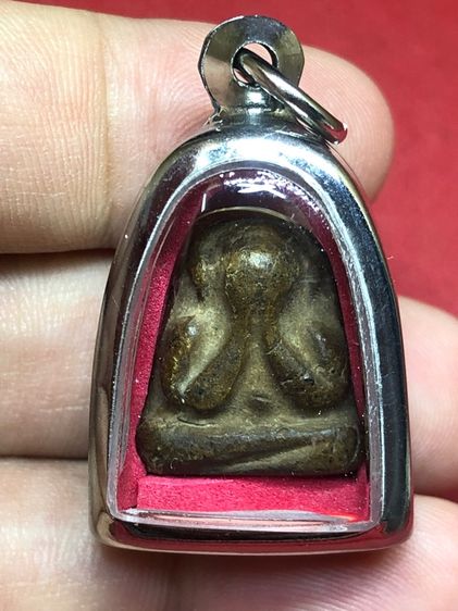 พระปิดตาพ่อแก้วเครือวัลย์