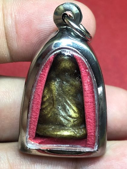 รูปหล่อหลวงพ่อเงิน รูปที่ 2