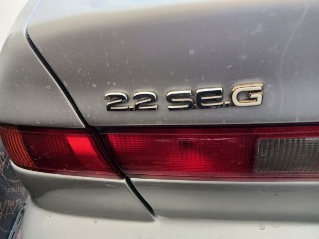 Toyota Camry 2001 2.2 SEG Sedan เบนซิน ไม่ติดแก๊ส เกียร์อัตโนมัติ ขาว รูปที่ 2