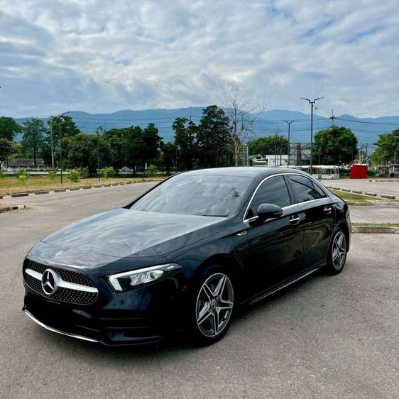 Mercedes-Benz A-Class 2023 A200 Sedan เบนซิน ไม่ติดแก๊ส เกียร์อัตโนมัติ ดำ รูปที่ 2