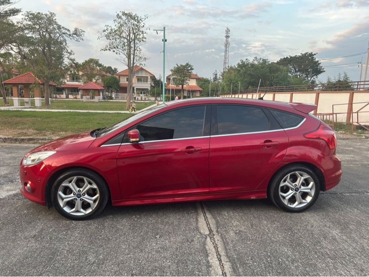 Ford Focus 2013 2.0 Sport Sedan เบนซิน ไม่ติดแก๊ส เกียร์อัตโนมัติ แดง