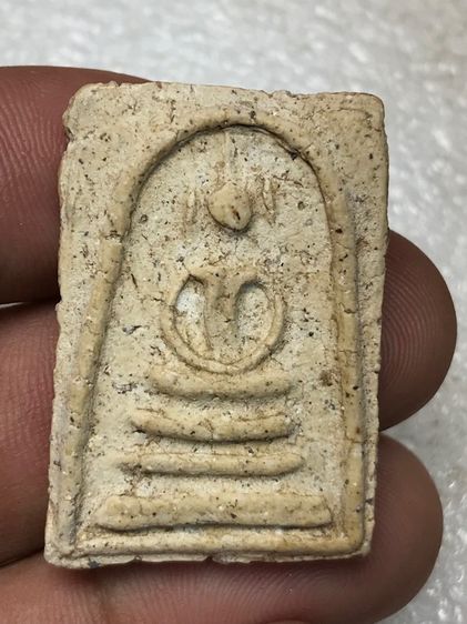 พระสมเด็จวัดระฆังเนื้อสวยมวรสารดีพร้อมตลับเงินเก่าหนาๆสวยๆเปิดแบ่งปันค่ะ รูปที่ 4