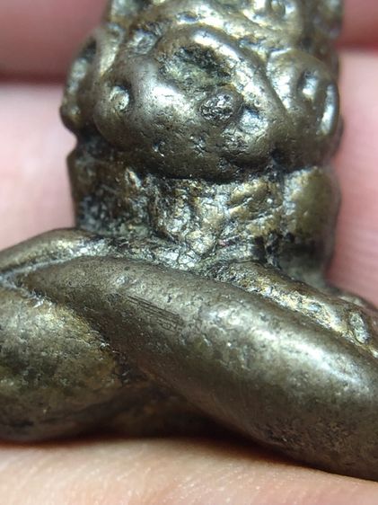 พระปิดตาเนื้อขันลงหิน รูปที่ 9