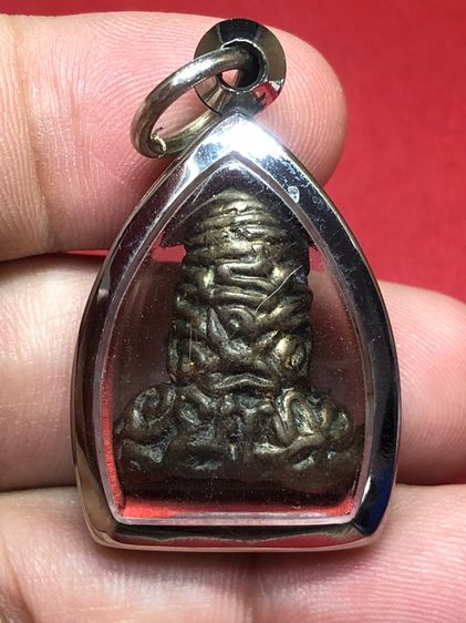 พระปิดตาเนื้อขันลงหิน รูปที่ 2