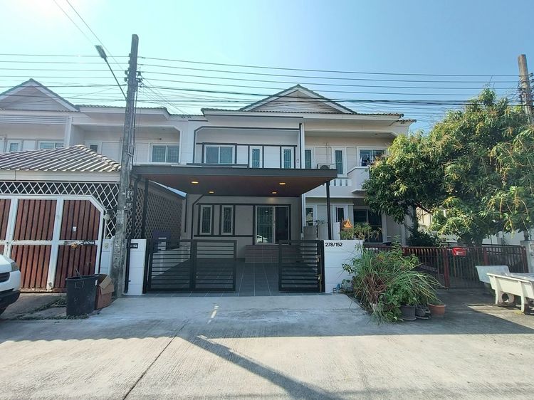 ตกแต่งครบ ทาวน์เฮ้าส์ คลองสามวา ใกล้แฟชั่นไอแลนด์ หมู่บ้านบดินทร 2 มี4ห้องนอน 081-440-5994 รูปที่ 2