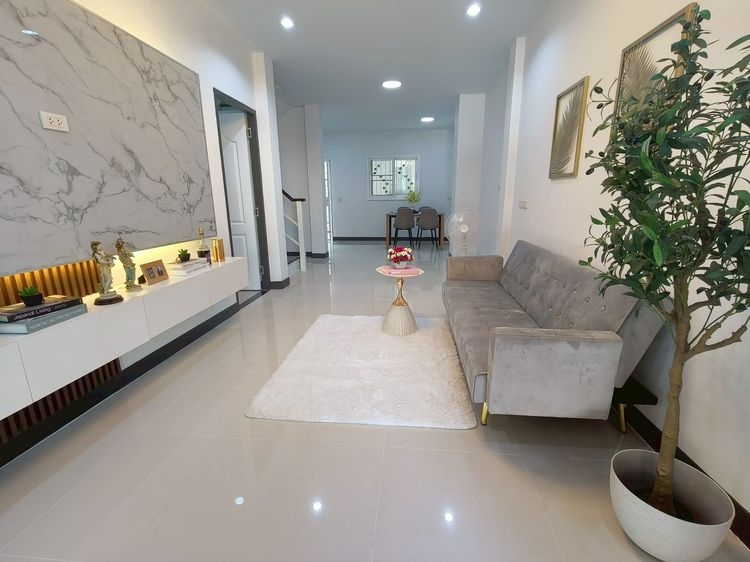 ตกแต่งครบ ทาวน์เฮ้าส์ คลองสามวา ใกล้แฟชั่นไอแลนด์ หมู่บ้านบดินทร 2 มี4ห้องนอน 081-440-5994 รูปที่ 4