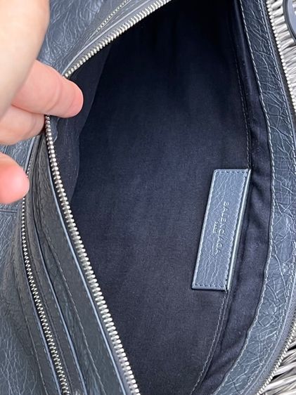 BALENCIAGA Classic City Arena Large Pouch Clutch รูปที่ 10