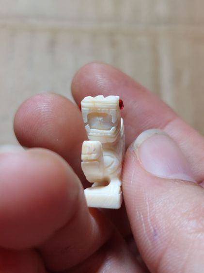 เครื่องรางสิงห์ทรงเครื่องคาบลูกแก้วหลวงพ่อหอมวัดชากหมากระยอง รูปที่ 6