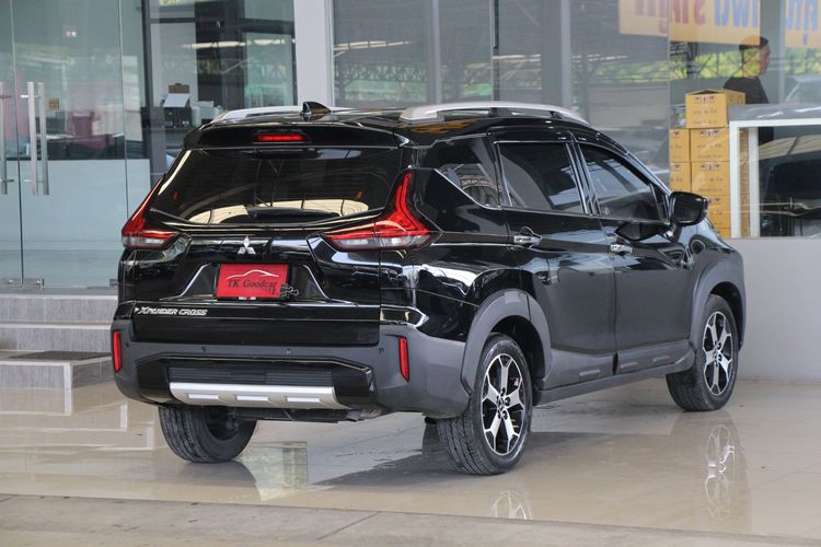 Mitsubishi Xpander 2021 1.5 Cross Utility-car เบนซิน ไม่ติดแก๊ส เกียร์อัตโนมัติ ดำ รูปที่ 2