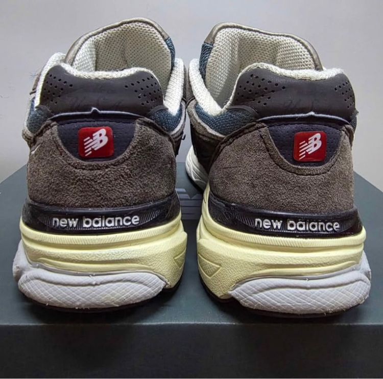 รองเท้าผ้าใบ NEW BALANCE 990 made in USA แท้ 💯 เบอร์ US 7 EU 40 cm 25 คนเท้า 24.5-26 ใส่ได้ สภาพดีมาก พื้นเต็ม ทรงสวย ดีเทลสวย หายากน่าสะสม รูปที่ 3