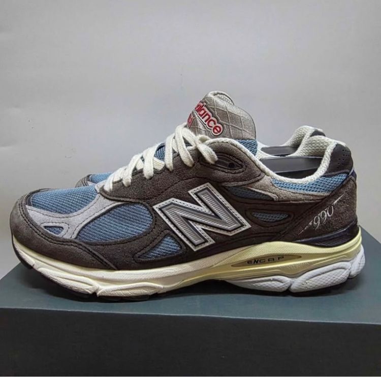 รองเท้าผ้าใบ NEW BALANCE 990 made in USA แท้ 💯 เบอร์ US 7 EU 40 cm 25 คนเท้า 24.5-26 ใส่ได้ สภาพดีมาก พื้นเต็ม ทรงสวย ดีเทลสวย หายากน่าสะสม รูปที่ 2