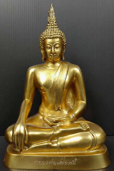 หลวงพ่อปลดหนี้ พระธาตุวาโย  ฉะเชิงเทรา