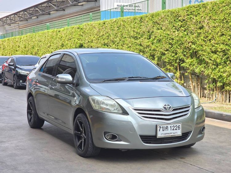 รถ Toyota Vios 1.5 E สี เทา