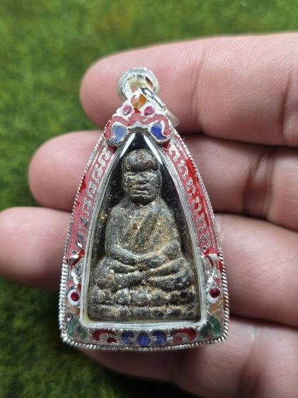 พระหลวงปู่ทวดเนื้อว่านเก่าๆ