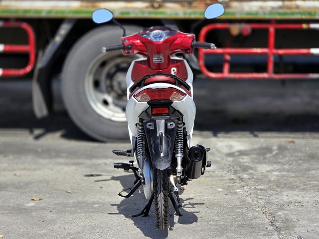 Honda Wave 125i ปี 2023 รูปที่ 8