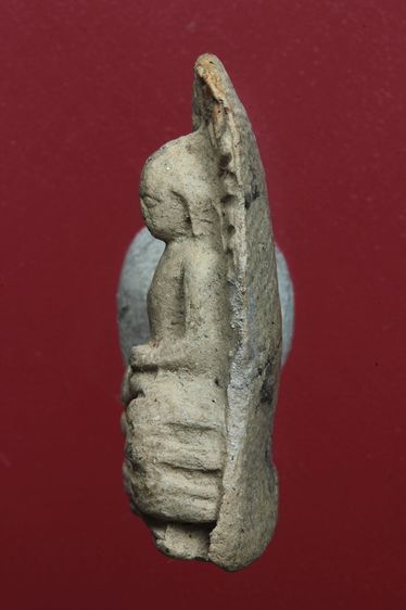 พระรอดลำพูนสวยๆค่ะเก่าค่ะ รูปที่ 4