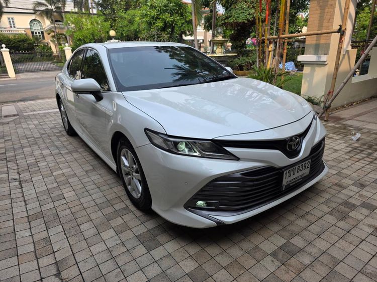Toyota Camry 2020 2.0 G Sedan เบนซิน ไม่ติดแก๊ส เกียร์อัตโนมัติ ขาว