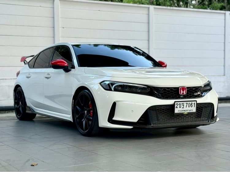 Honda Civic 2024 2.0 Type R Sedan เบนซิน ไม่ติดแก๊ส เกียร์ธรรมดา ขาว รูปที่ 2