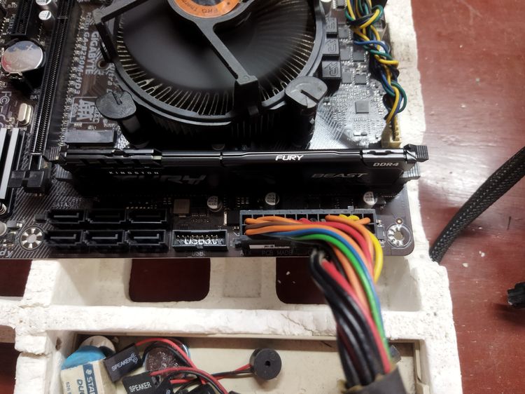 ของใหม่ แรม Kingston Fury DDR4 บัส3200 ความจุ 8gb มือหนึ่ง รับเครมมาจากAdvice เปิดแพคเพื่อเทสเท่านั้น  มีเก็บปลายทาง    รูปที่ 10
