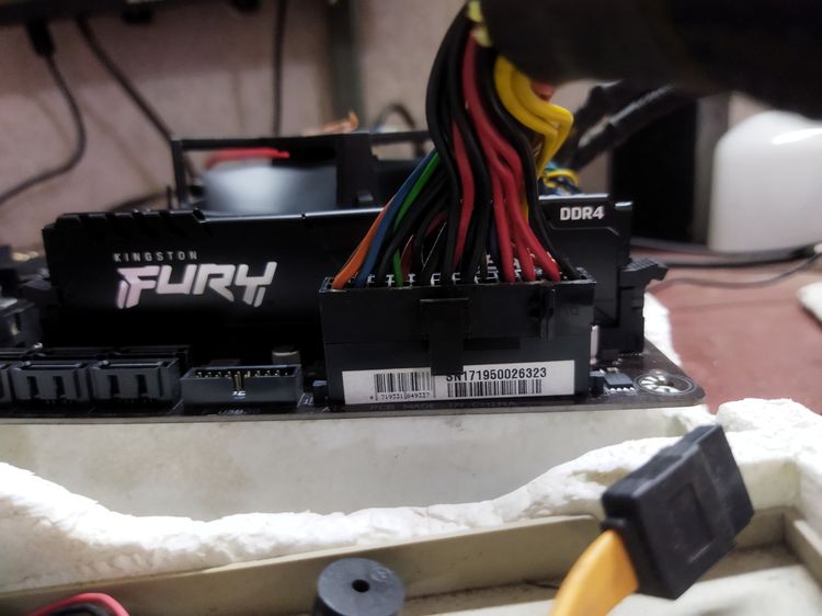 ของใหม่ แรม Kingston Fury DDR4 บัส3200 ความจุ 8gb มือหนึ่ง รับเครมมาจากAdvice เปิดแพคเพื่อเทสเท่านั้น  มีเก็บปลายทาง    รูปที่ 9