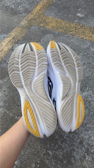 Saucony ผู้หญิง สีขาว รูปที่ 3