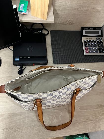 Louis Vuitton damier azur totally pm ปี2012  ของแท้  รูปที่ 3