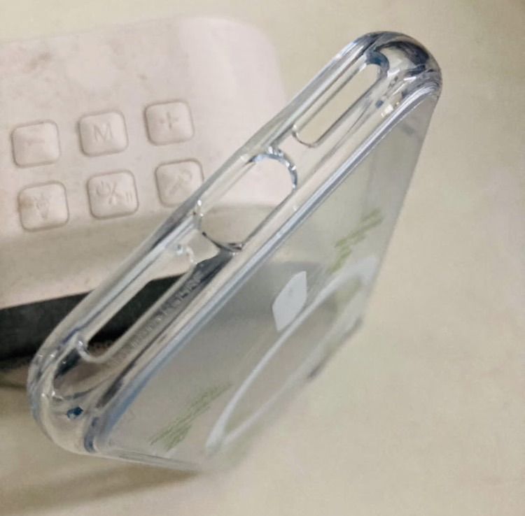 Case iPhone Se2-3 Ringke Fusion Clear รูปที่ 6