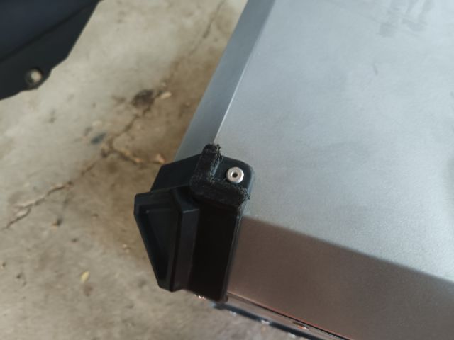 กล่องติดท้าย 65L. มีตำหนิตามรูป รูปที่ 14