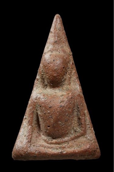 นางพญาอกนูนใหญ่