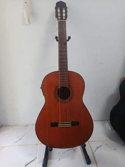 แบนโจ The 

Yamaha G-70D

 is a vintage classical guitar from the Nippon Gakki Japan