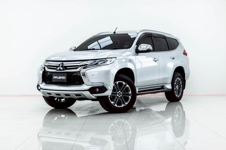 รถ Mitsubishi Pajero Sport 2.4 GT Premium 4WD สี เทา