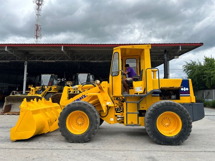 รถตักล้อยาง KOMATSU  รุ่น WA180 บุ้งกี๋ 1.6 คิว ยกสูง 3.3 ม. รถเก่านอกนำเข้า  รูปที่ 3