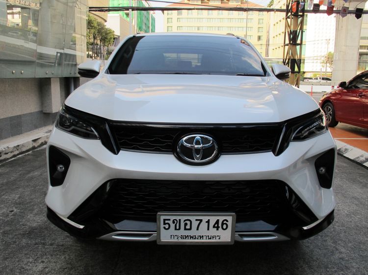 Toyota Fortuner 2024 2.4 Leader G Utility-car ดีเซล ไม่ติดแก๊ส เกียร์อัตโนมัติ ขาว รูปที่ 3