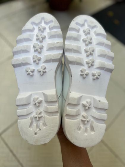 รองเท้าหนังขาว รูปที่ 5