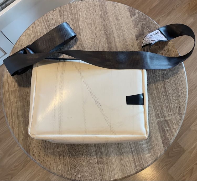 Freitag Lassie F11 รูปที่ 3