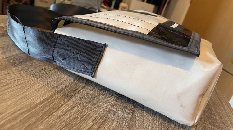 Freitag Lassie F11 รูปที่ 8