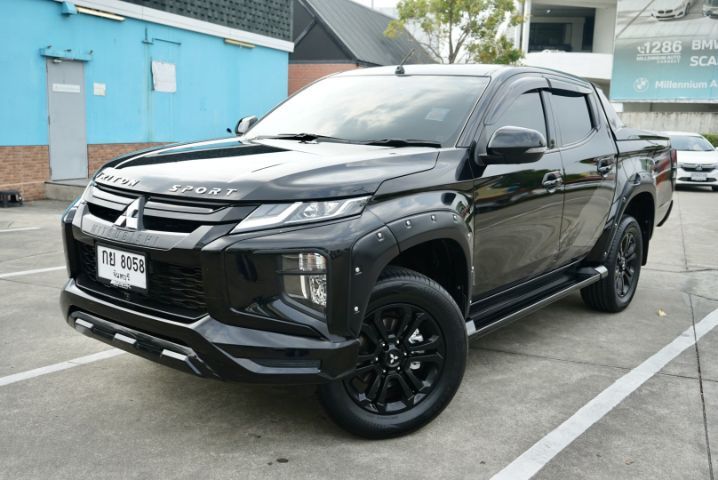 Mitsubishi Triton 2022 2.4 GT Plus Pickup ดีเซล ไม่ติดแก๊ส เกียร์อัตโนมัติ ดำ รูปที่ 2