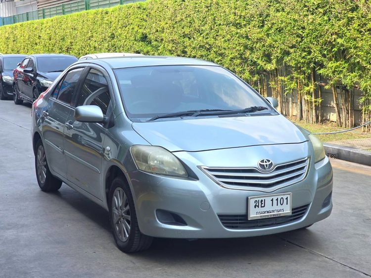 รถ Toyota Vios 1.5 E สี เทา