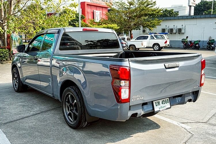 Isuzu D-MAX 2024 3.0 S Pickup ดีเซล ไม่ติดแก๊ส เกียร์ธรรมดา เทา รูปที่ 4