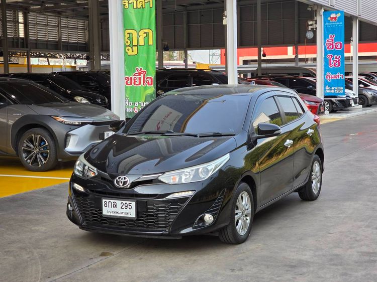 Toyota Yaris 2018 1.2 G Sedan เบนซิน ไม่ติดแก๊ส เกียร์อัตโนมัติ ดำ รูปที่ 3