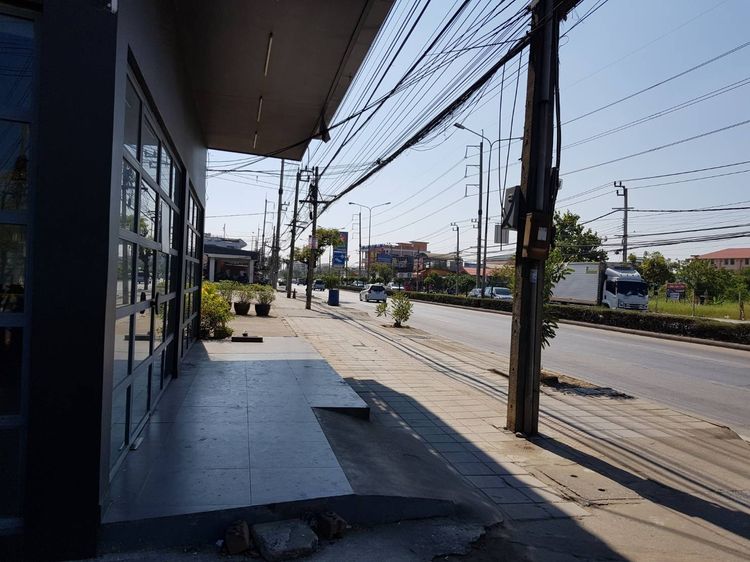ขายโชว์รูม ออสฟิส โกดังติดถนนใหญ่ ลาดกระบัง 2 ไร่ 2 งาน รูปที่ 2