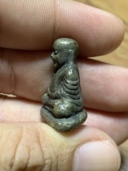 รูปหล่อหลวงพ่อเงิน รูปที่ 3