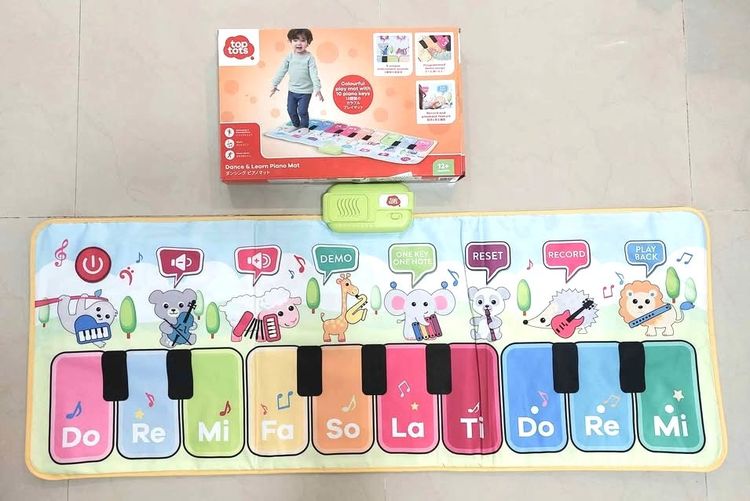 ของเล่นที่มีเสียงดนตรี เปียโนเด็ก Piano Mat Toys R Us ของแท้ ใหม่มาก