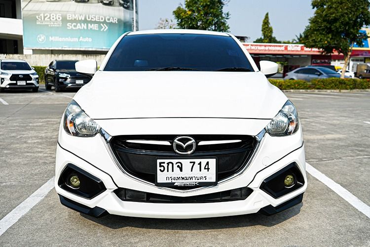 Mazda Mazda 2 2016 1.3 Sports High Plus Sedan เบนซิน ไม่ติดแก๊ส เกียร์อัตโนมัติ ขาว รูปที่ 3