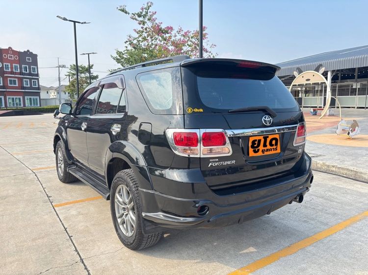 Toyota Fortuner 2005 3.0 V 4WD Utility-car ดีเซล ไม่ติดแก๊ส เกียร์อัตโนมัติ ดำ รูปที่ 4