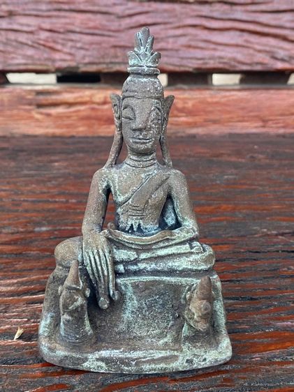 พระเชียงรุ้ง