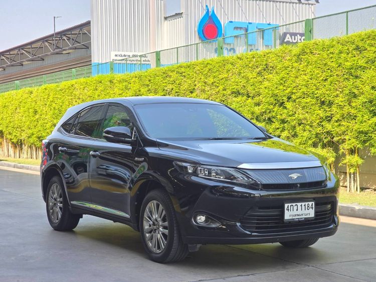 รถ Toyota Harrier 2.5 Hybrid Premium สี ดำ