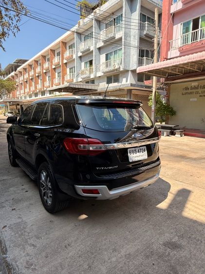 Ford Everest 2018 2.2 Titanium Utility-car ดีเซล ดำ รูปที่ 2