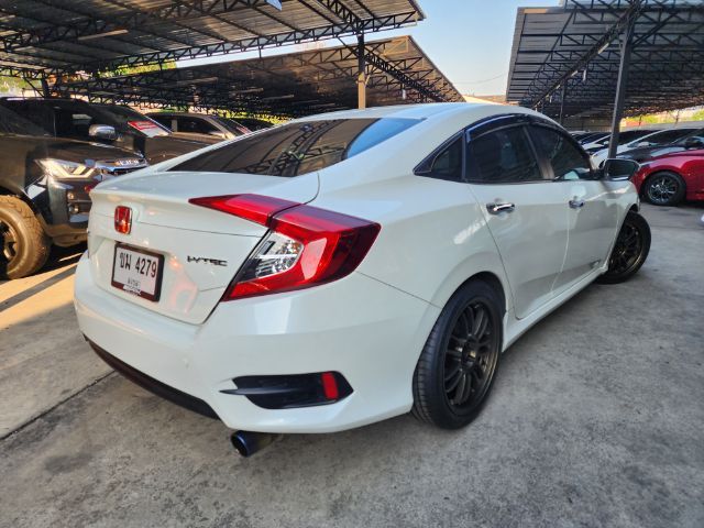 Honda Civic 2017 1.8 EL i-VTEC Sedan เบนซิน ไม่ติดแก๊ส เกียร์อัตโนมัติ ขาว รูปที่ 4