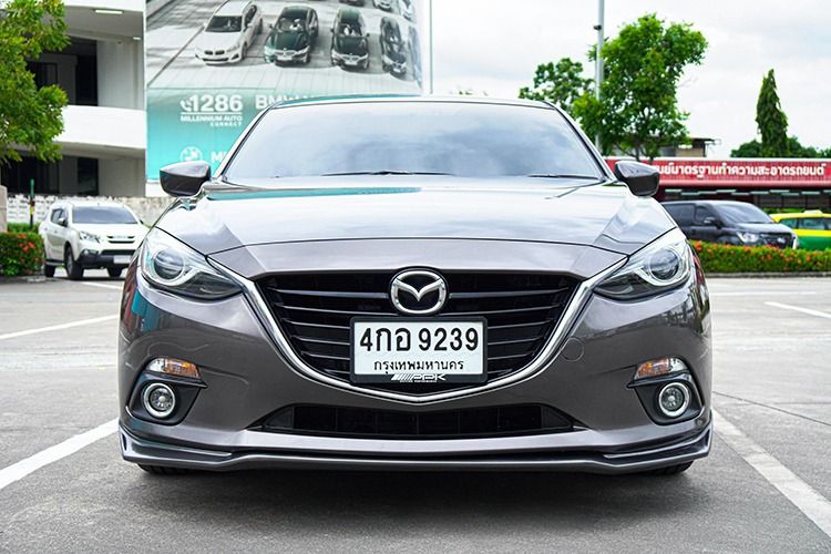 Mazda Mazda3 2016 2.0 S Sports Sedan เบนซิน ไม่ติดแก๊ส เกียร์อัตโนมัติ น้ำตาล รูปที่ 2